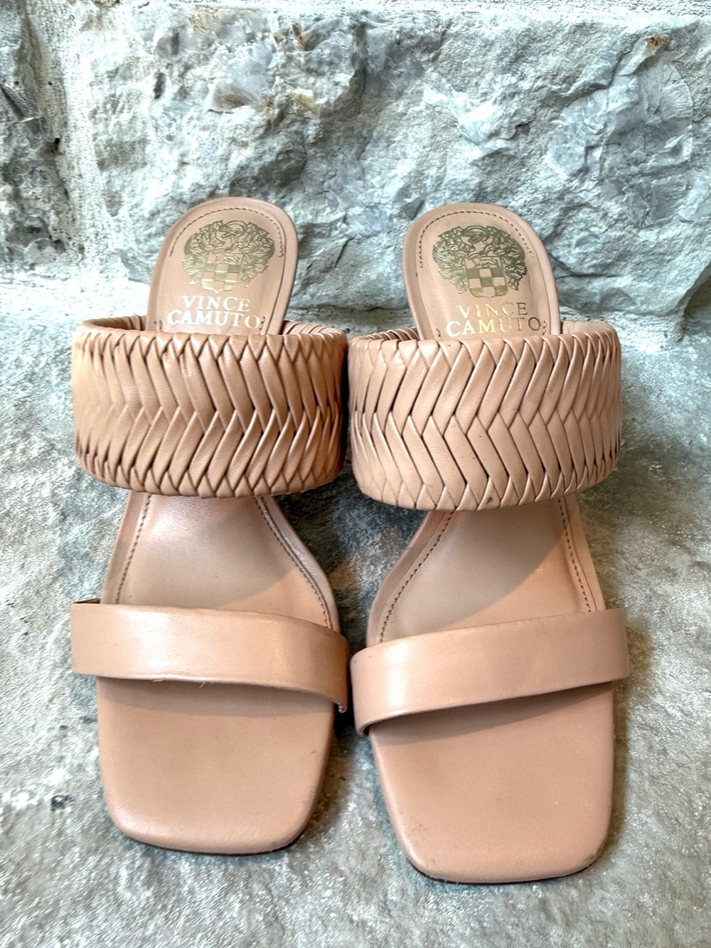 Brand New Vince Camuto Emoelee Beige Woven Leather Slide Heeled Sandals